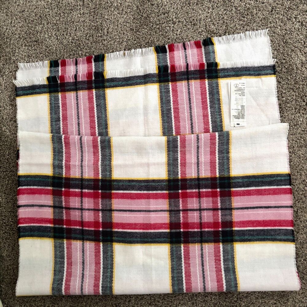 Abercrombie Quality Goods Plaid Blanket Scarf Pink/White/Green 24x68 Fringe #19